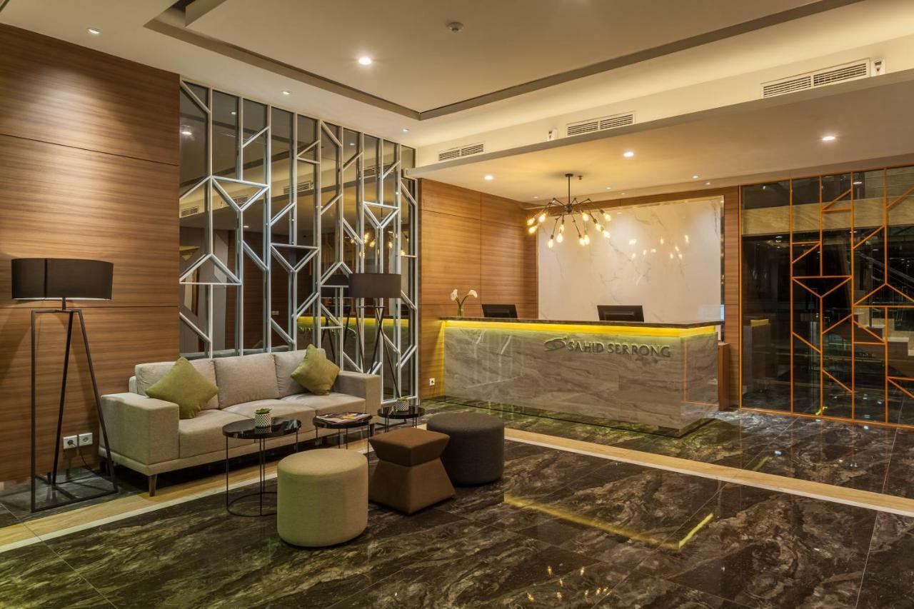 Sahid Serpong Bagian luar foto